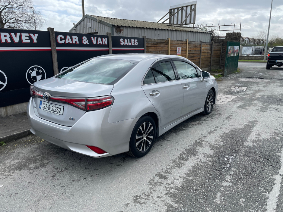 2013 Toyota Sai - image 4