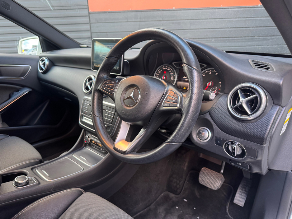 2016 Mercedes-Benz A Class - image 11