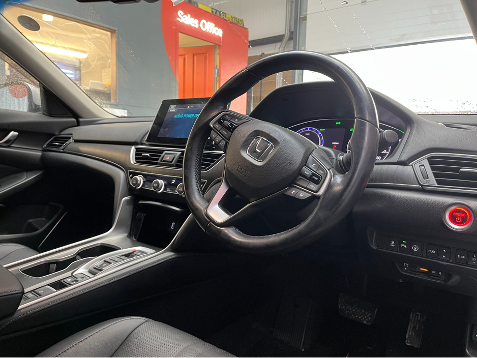 2020 Honda Accord €27950 2020 HONDA ACCORD EX 2.0 AUTOMATIC / CRUISE CONTROL / REVERSE CAMERA / ELECTRIC MEMORY & HEATED SEATS / HEATED REAR SEATS €27,950