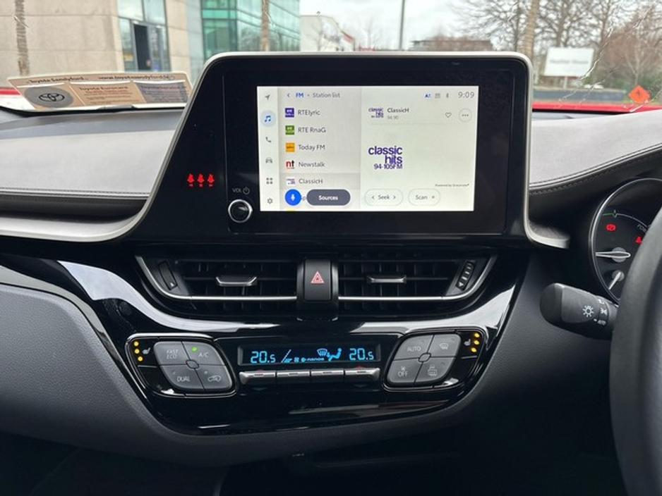 2023 Toyota C-HR - image 12