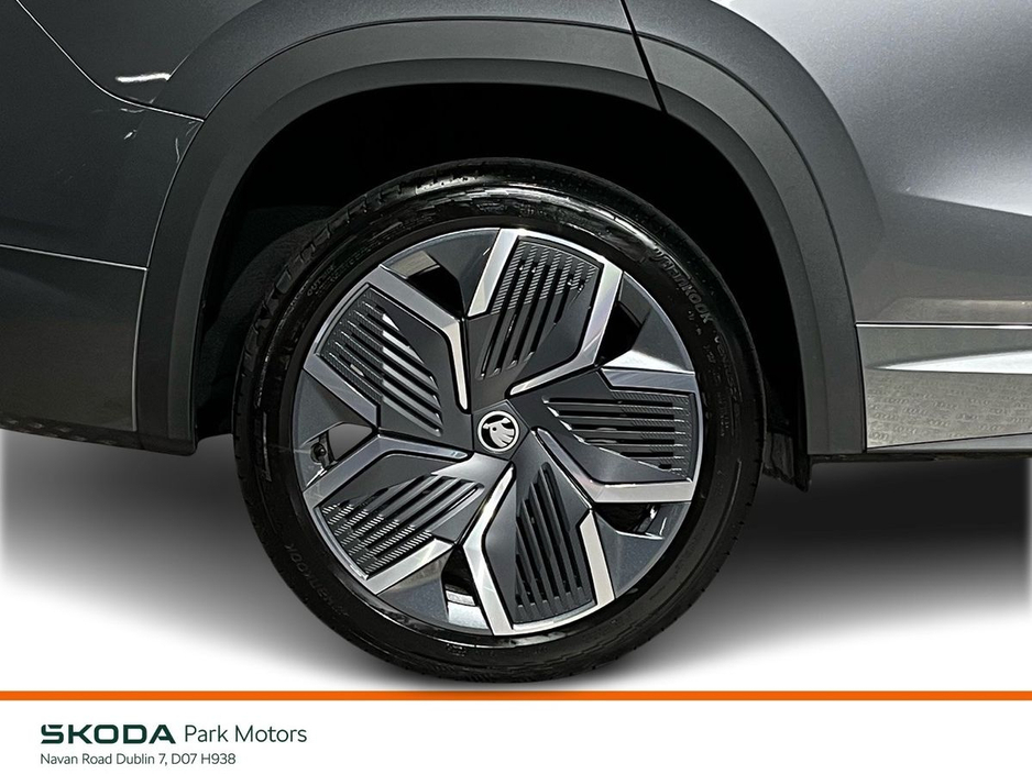 2025 Skoda Kodiaq Sportline IV 1.5TSi PHEV 204BHP - Reversing Camera - Climate Control - Sat Nav - Heated Seats - Keyless Start - Apple CarPlay/Android Auto €53,950