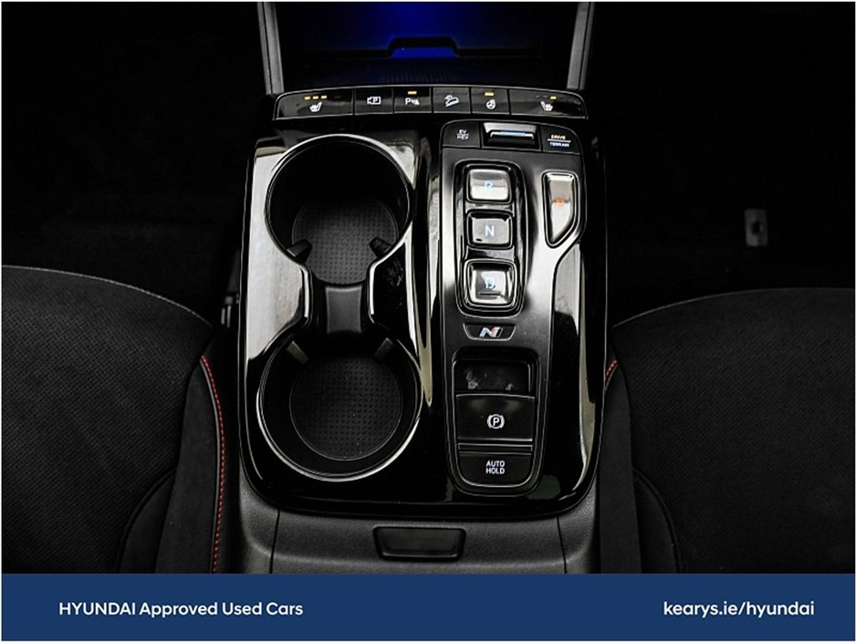 2022 Hyundai Tucson - image 18