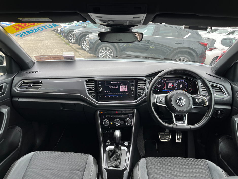 2021 Volkswagen T-Roc - image 14