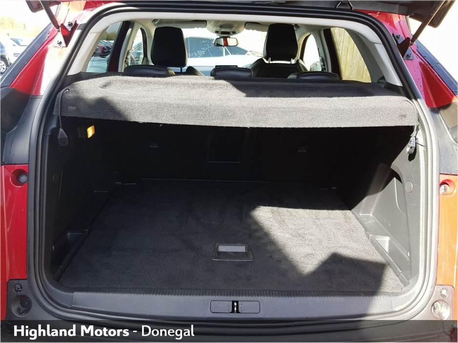 2018 Peugeot 3008 - image 14