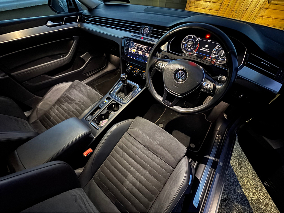 2019 Volkswagen Passat HIGHLINE 2.0 TDI MANUAL 6SPEED FWD 150HP 4DR €15,450