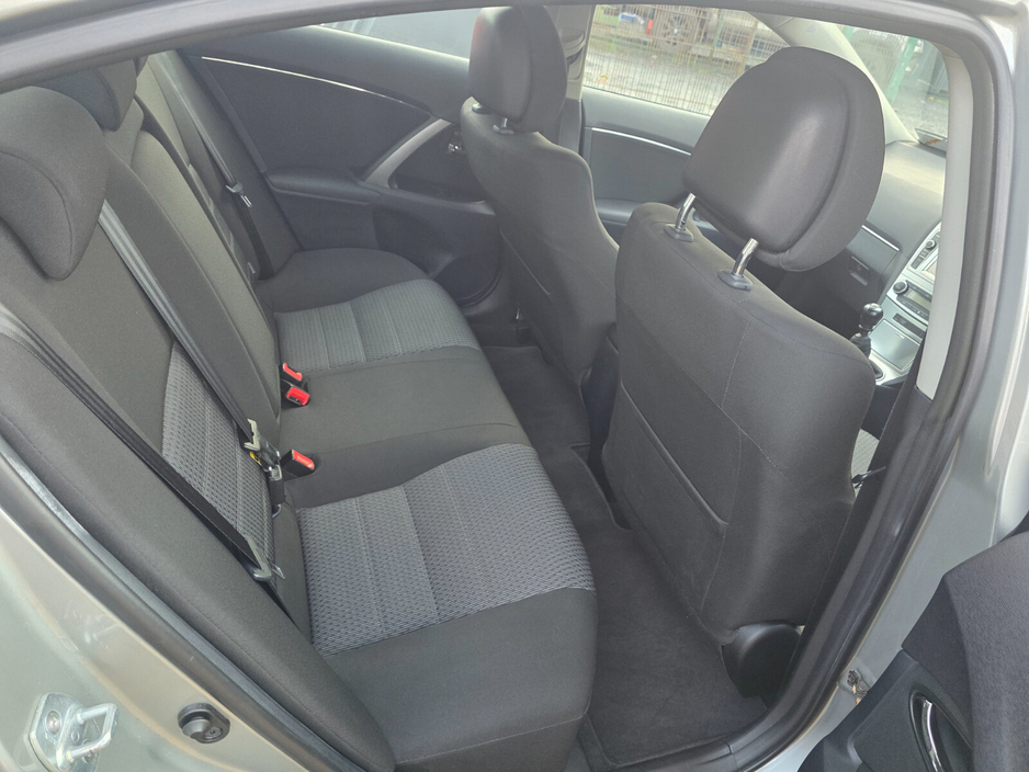 2014 Toyota Avensis D-4D 125 (2.0) Strata Saloon €11,950