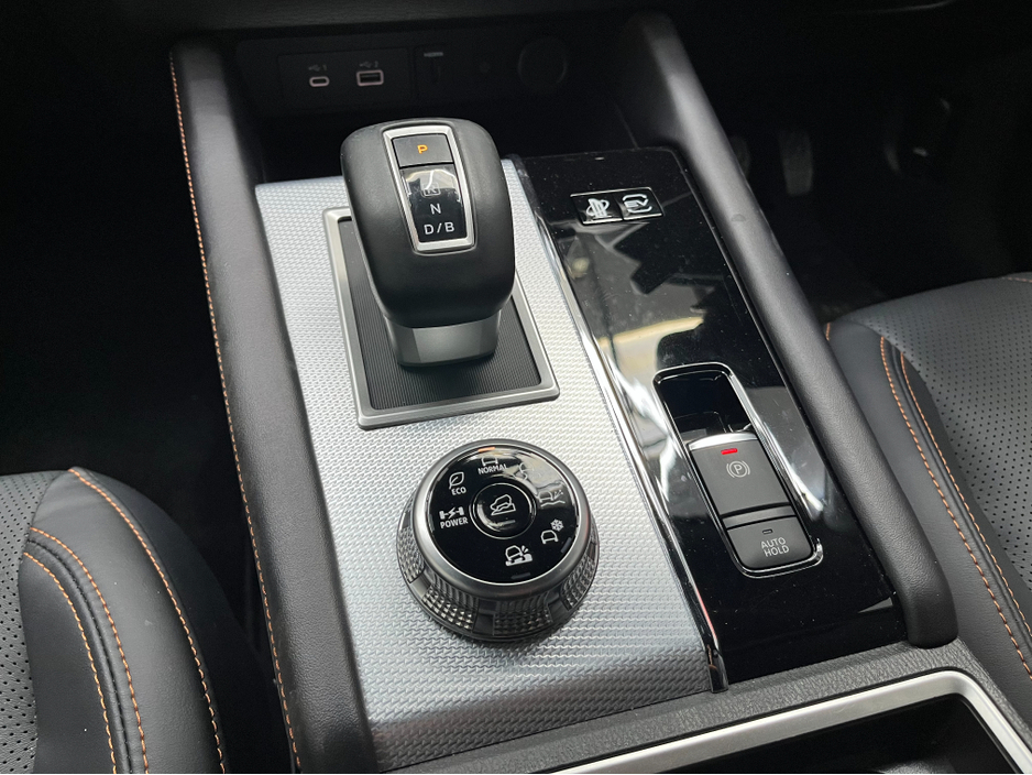 2024 Mitsubishi Outlander - image 25