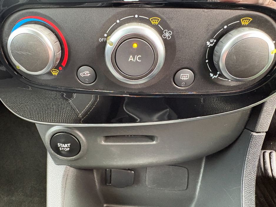 2019 Renault Clio - image 20