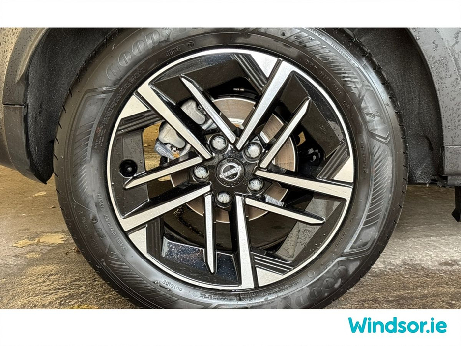 2025 Nissan Juke - image 16