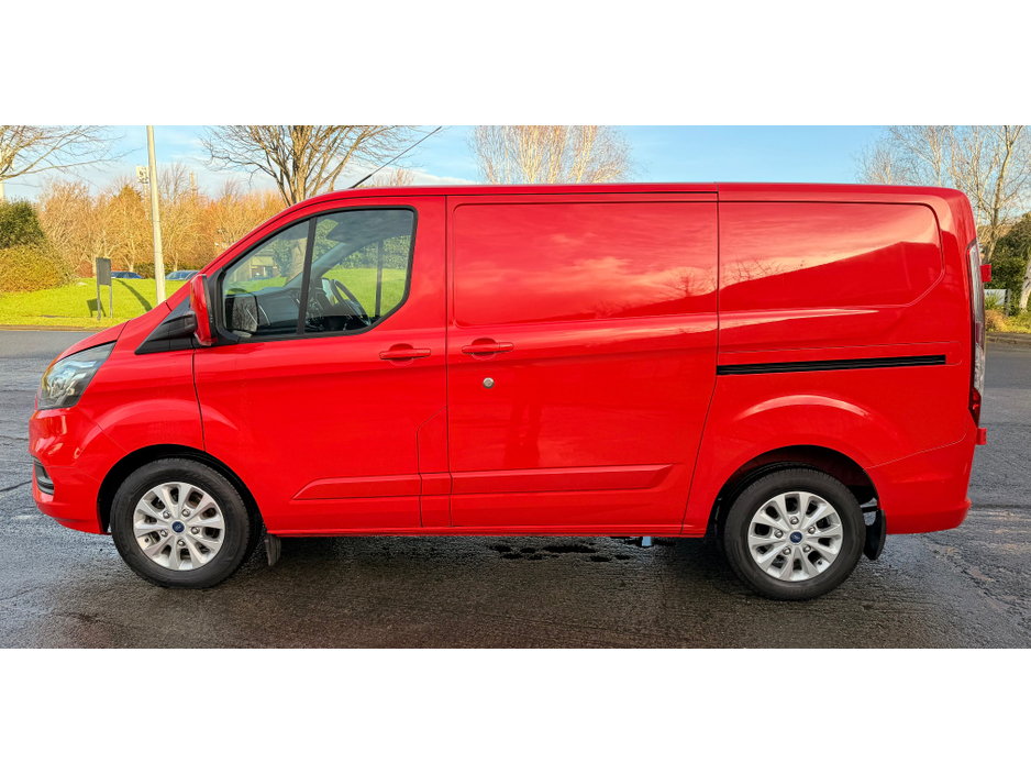 2021 Ford Transit Custom - image 10