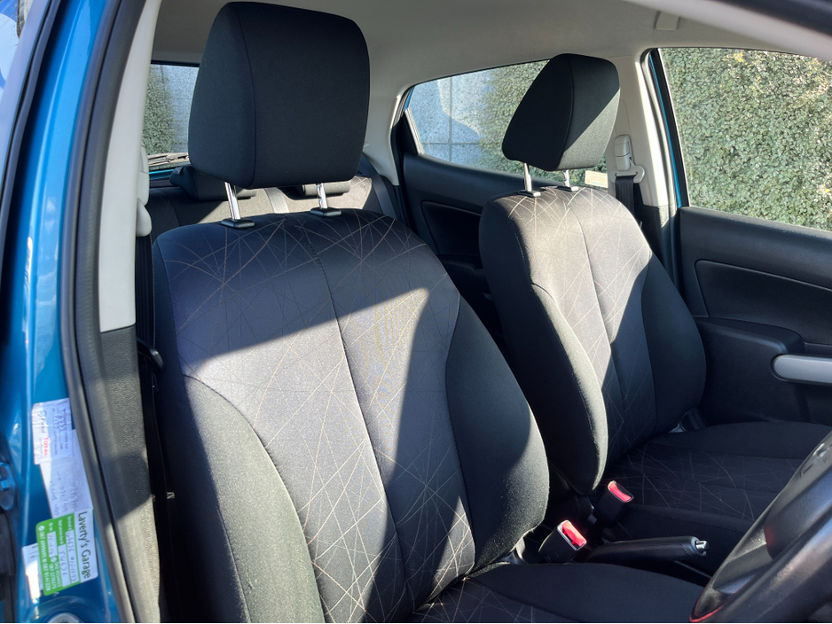 2014 Mazda Mazda2 - image 11