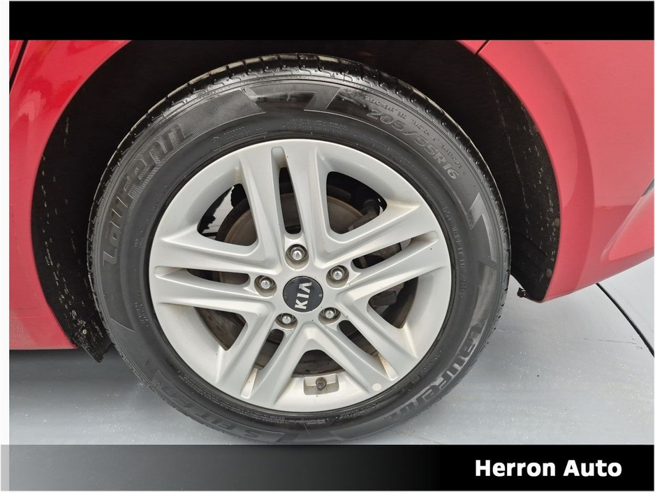 2019 Kia Ceed - image 4