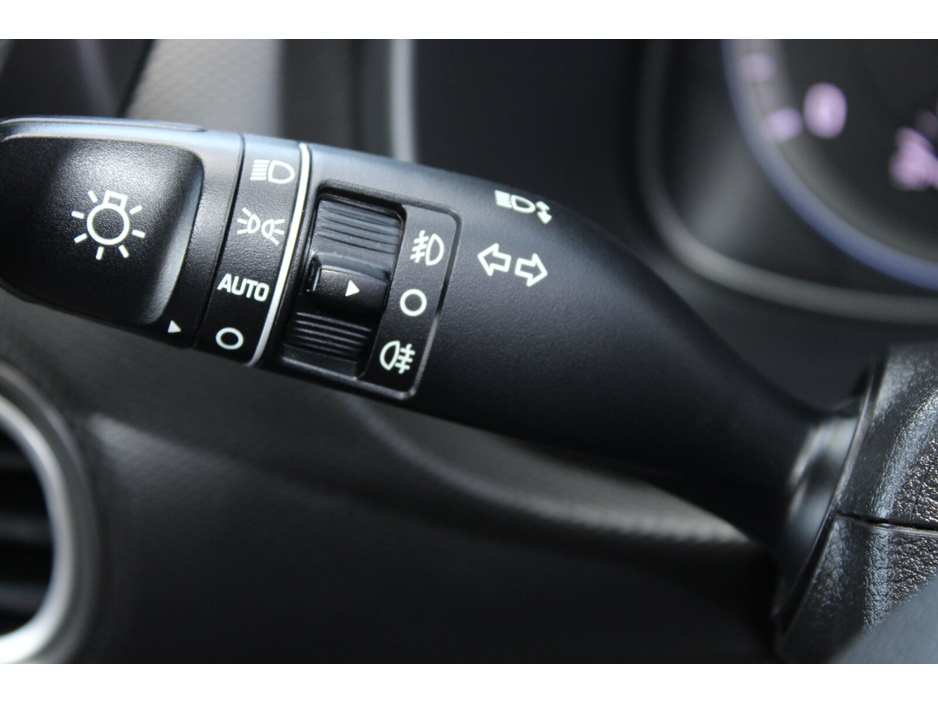 2020 Hyundai Kona - image 21