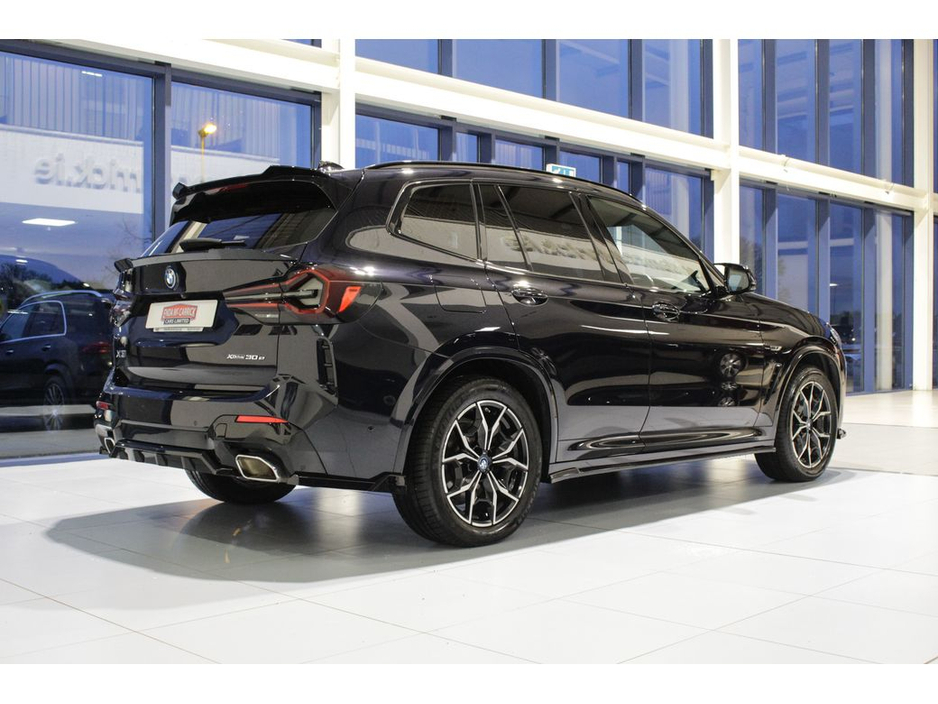 2022 BMW X3 30E M Sport xDrive €46,899