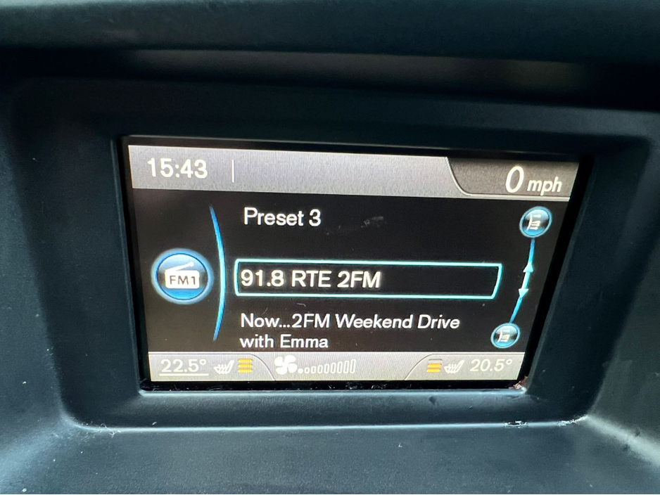 2013 Volvo V40 40 SERIES 2.0 D3 R-DESIGN NAV 150BHP 5DR