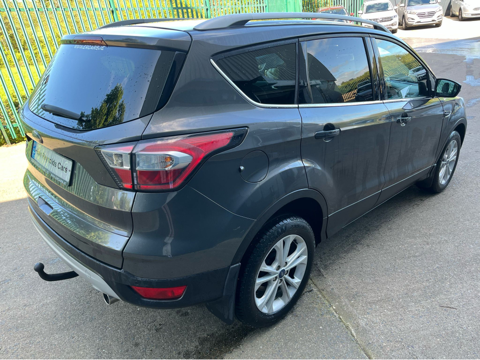 2018 Ford Kuga - image 6