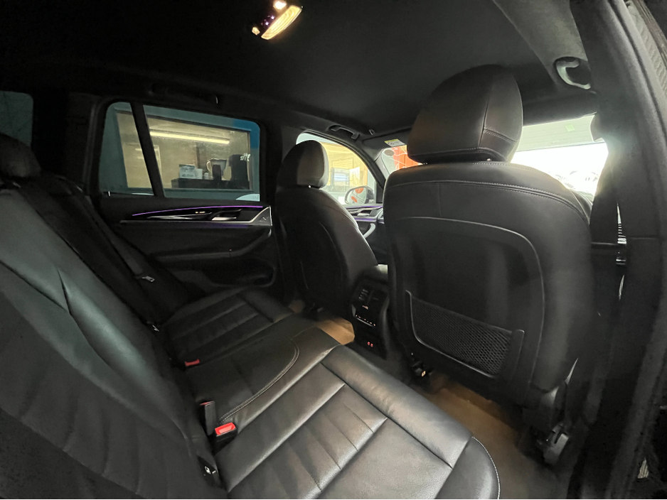 2021 BMW X3 - image 18