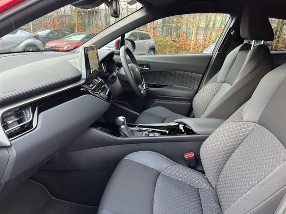 2023 Toyota C-HR C-HR HYBRID SPORT €28,750