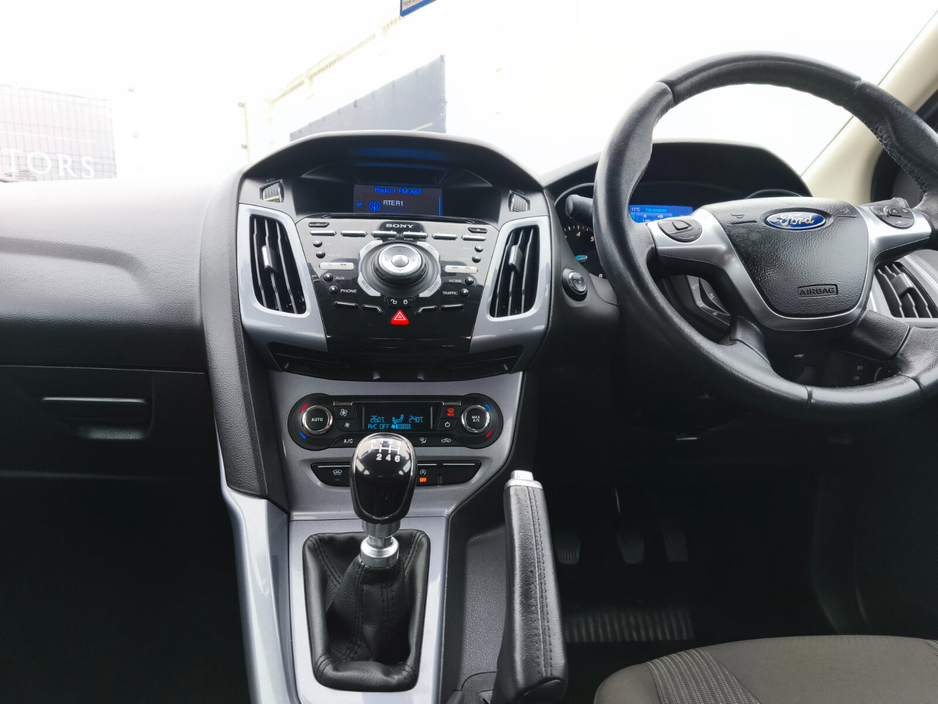 2014 Ford Focus - image 12