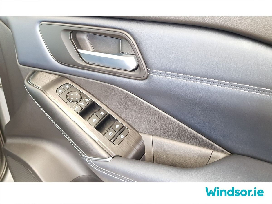 2022 Nissan Qashqai MILD HYBRID SV PREMIUM €3000 Scrappage offer €27,995