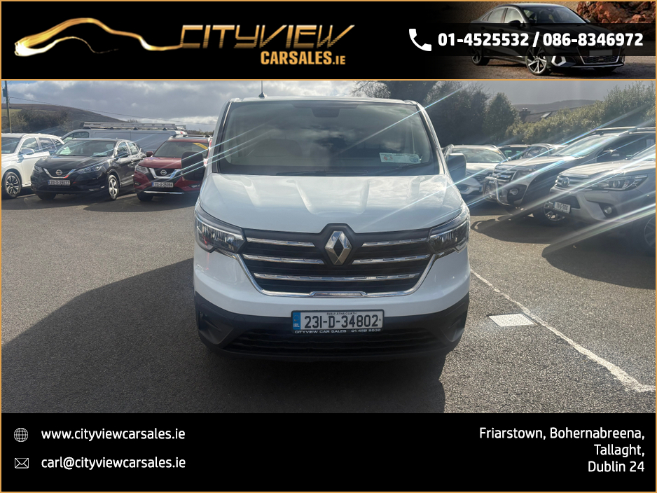 2023 Renault Trafic - image 9