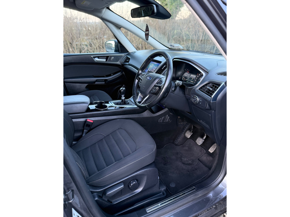 2021 Ford Galaxy - image 14