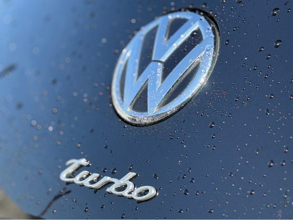 2017 Volkswagen Beetle - image 11