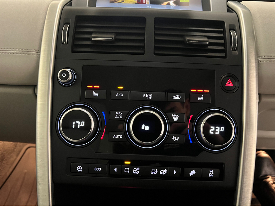 2019 Land Rover Discovery Sport - image 26