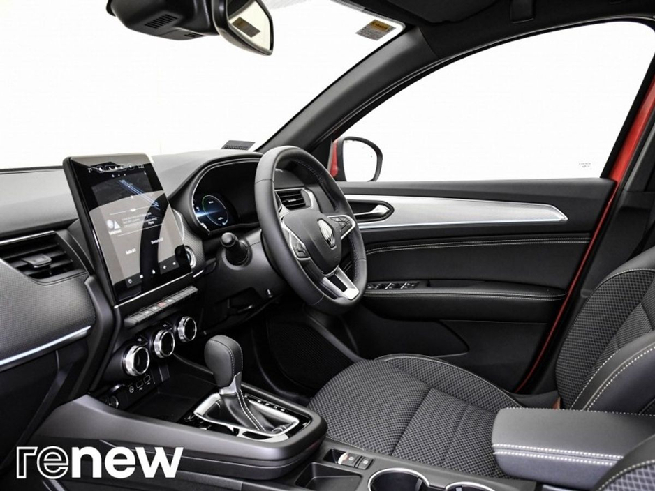 2025 Renault Arkana - image 5