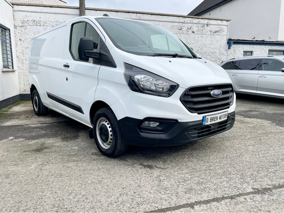 2023 Ford Transit Custom - image 39