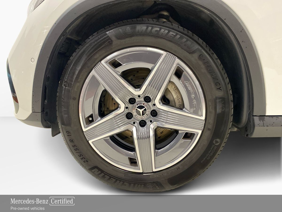 2025 Mercedes-Benz GLC Class - image 5