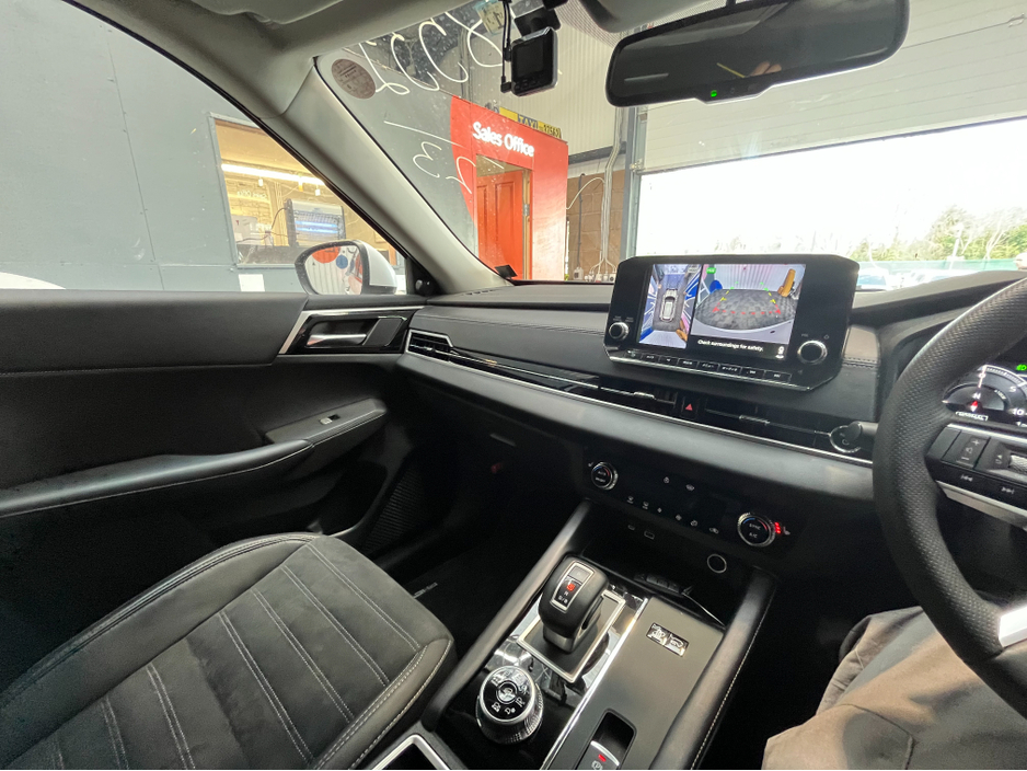 2023 Mitsubishi Outlander - image 20