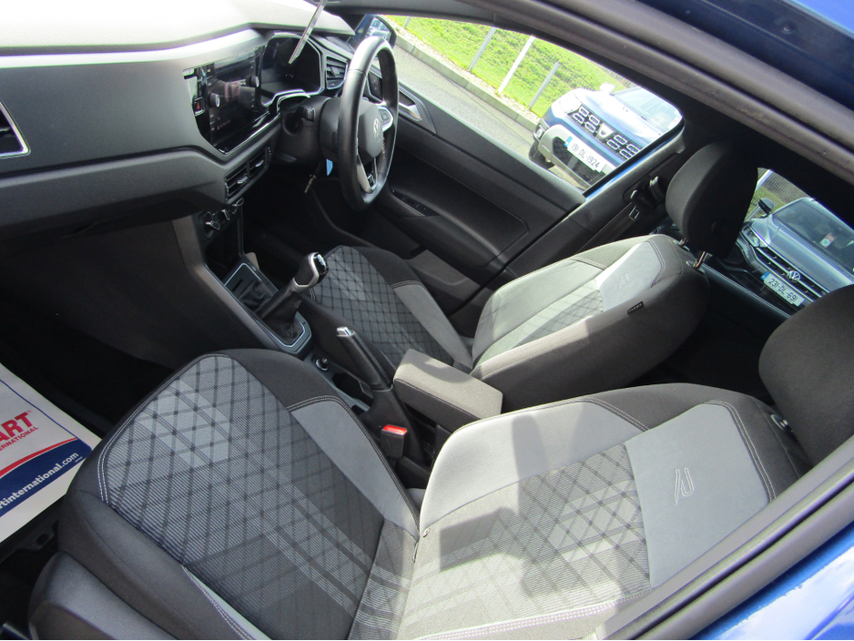 2023 Volkswagen Polo - image 8