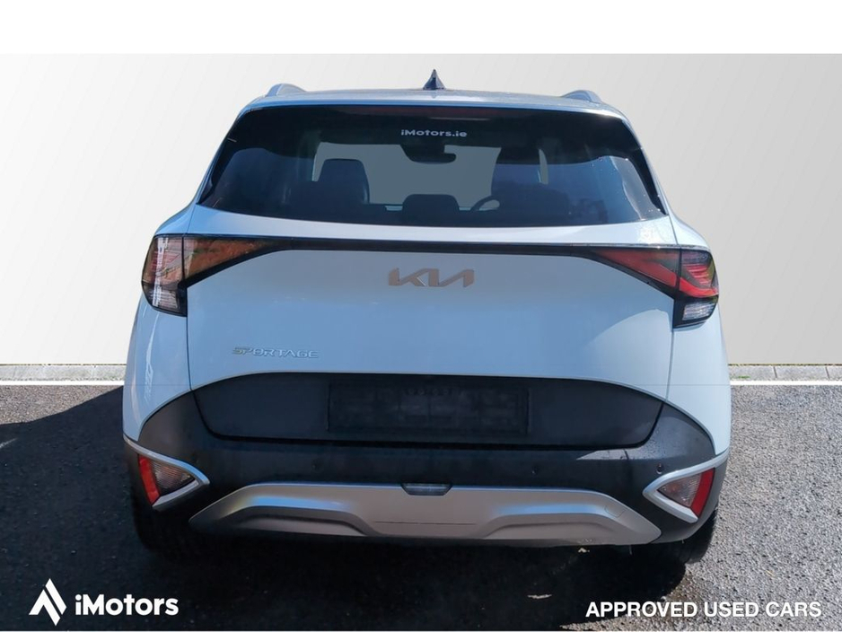 2022 Kia Sportage - image 6