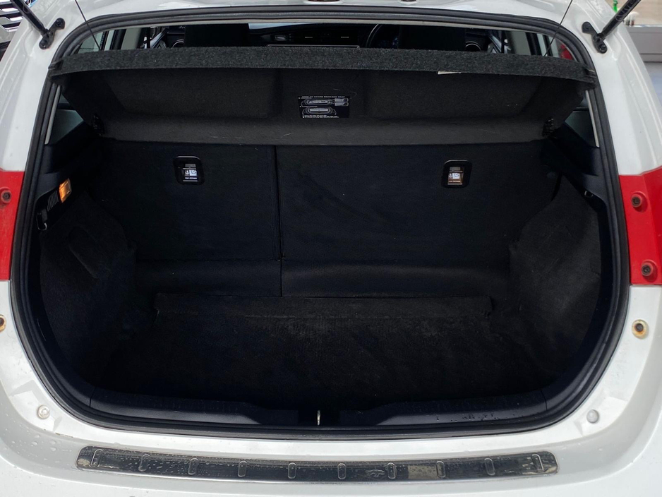 2013 Toyota Auris 1.4 D-4D ACTIVE S/S 5DR €7,950