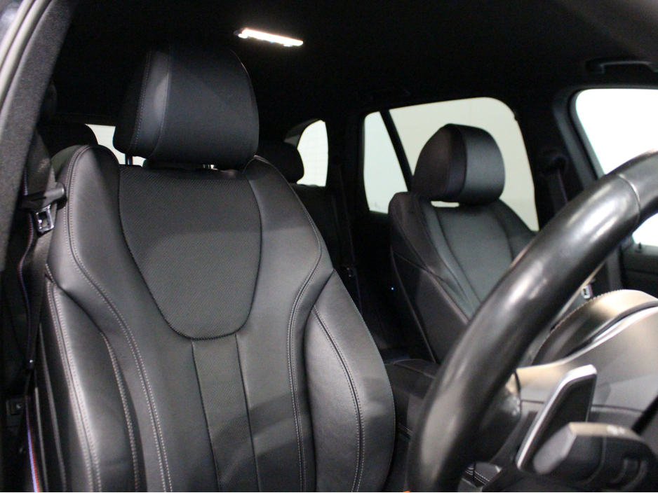 2021 BMW X5 - image 33