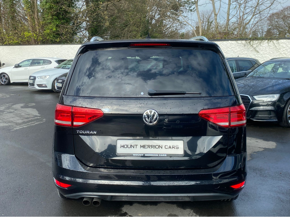 2020 Volkswagen Touran - image 6