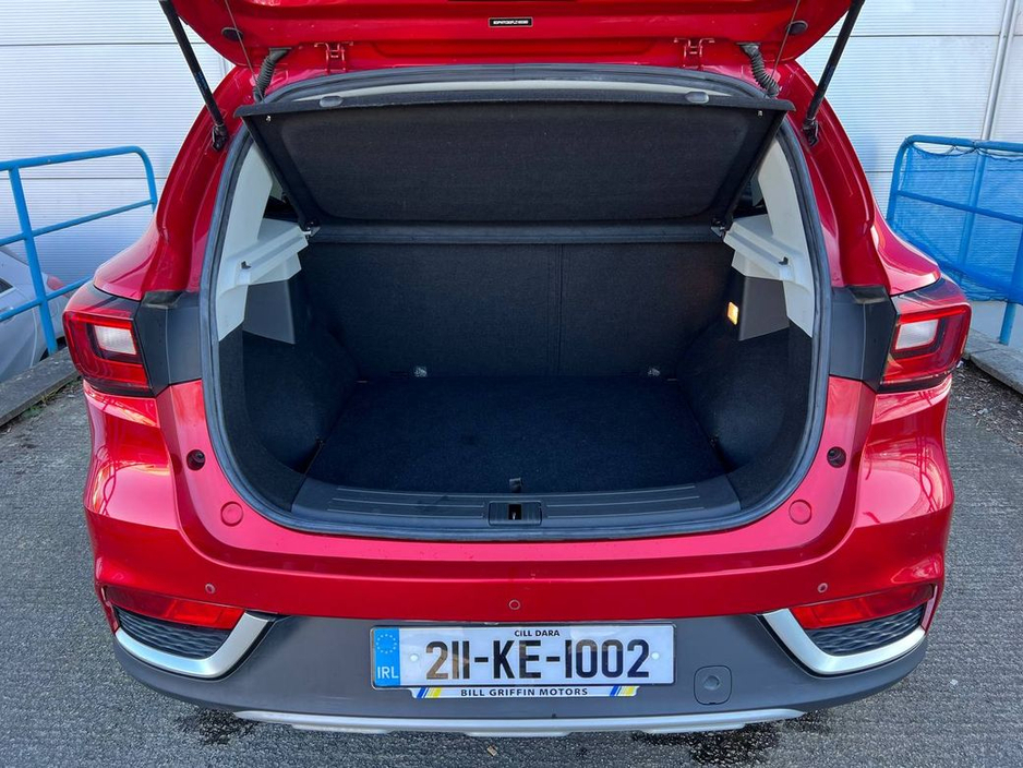 2021 MG ZS - image 15