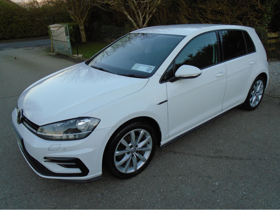 2018 Volkswagen Golf - image 9