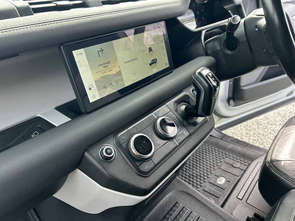 2023 Land Rover Defender - image 23