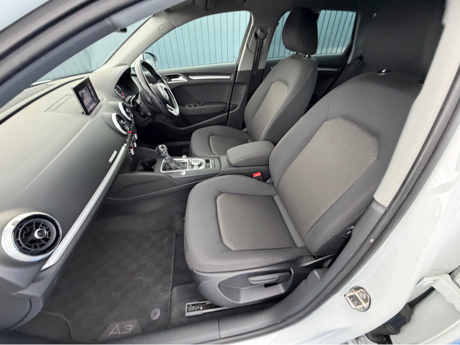 2017 Audi A3 - image 39