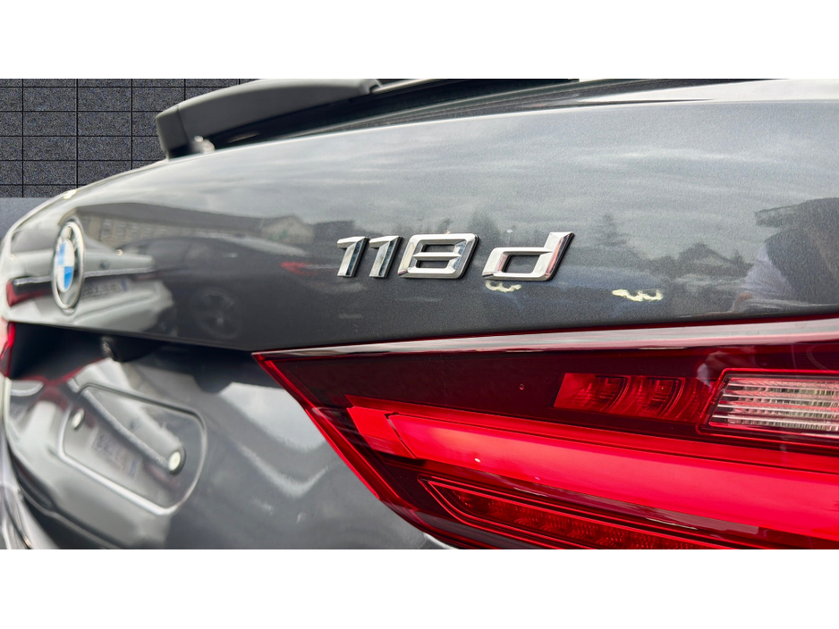 2020 BMW 1 Series - image 8