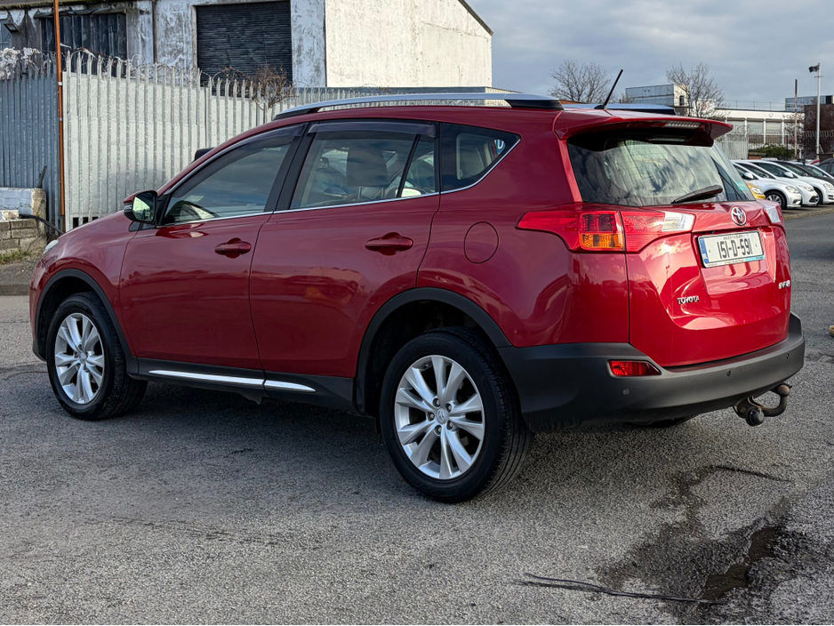 2015 Toyota Rav4 - image 4