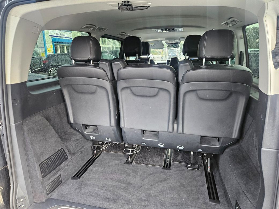 2017 Mercedes-Benz V Class - image 7