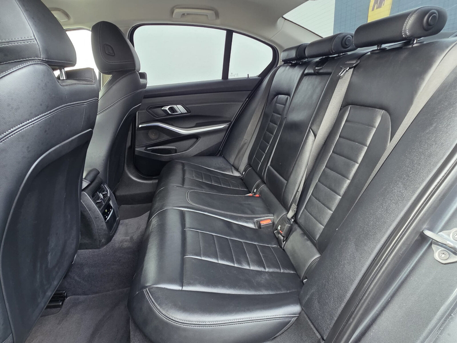 2020 BMW 3 Series 318d Sport €23,950