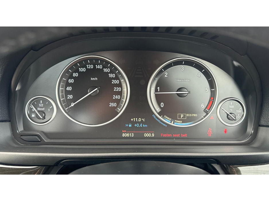 2017 BMW 5 Series - image 21