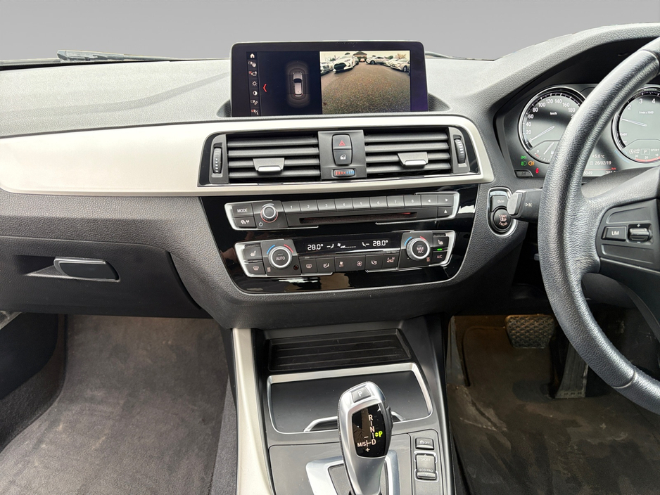 2017 BMW 1 Series - image 11