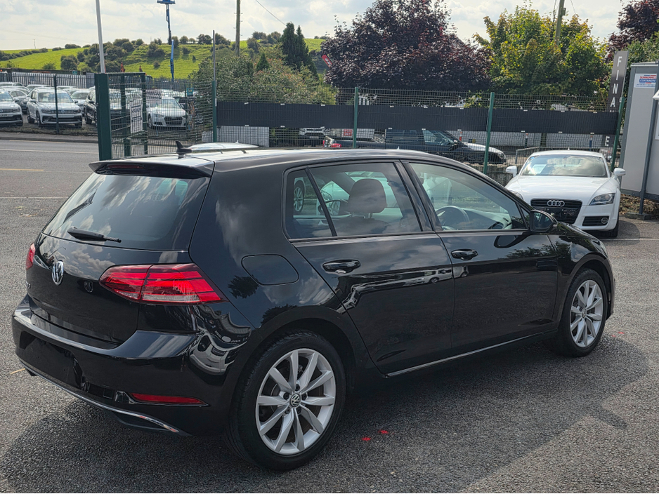 2018 Volkswagen Golf - image 5
