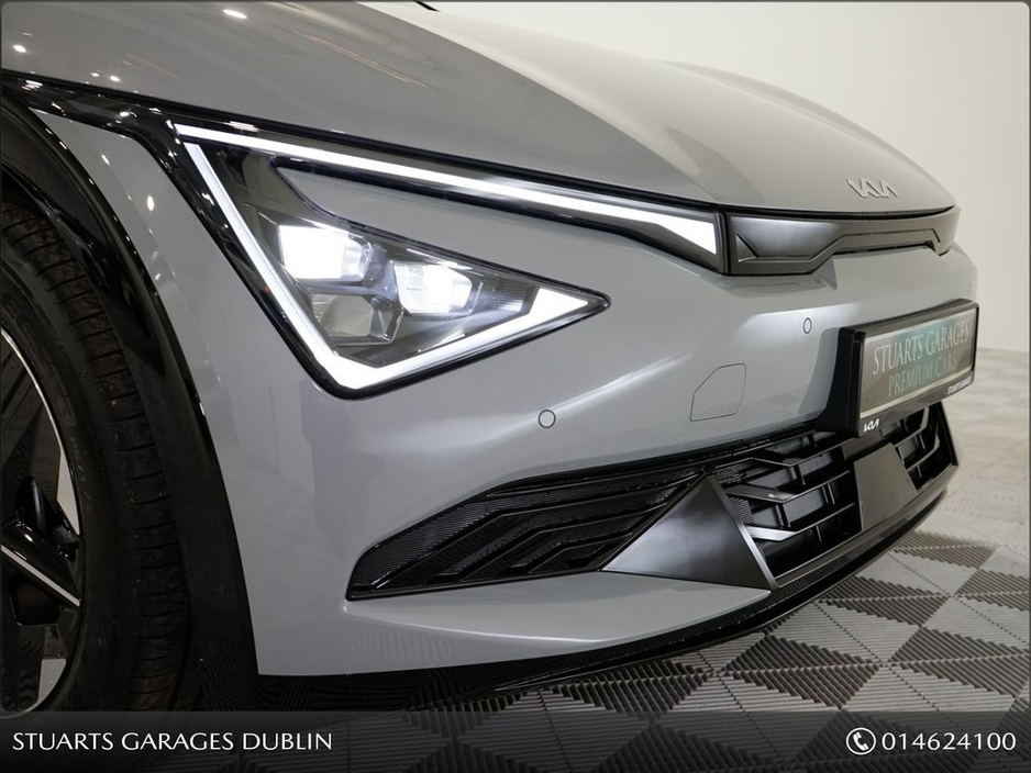 2025 Kia EV6 - image 18
