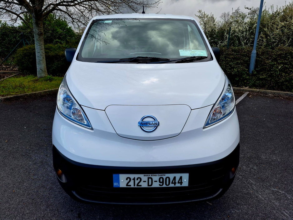 2021 Nissan NV200 - image 3
